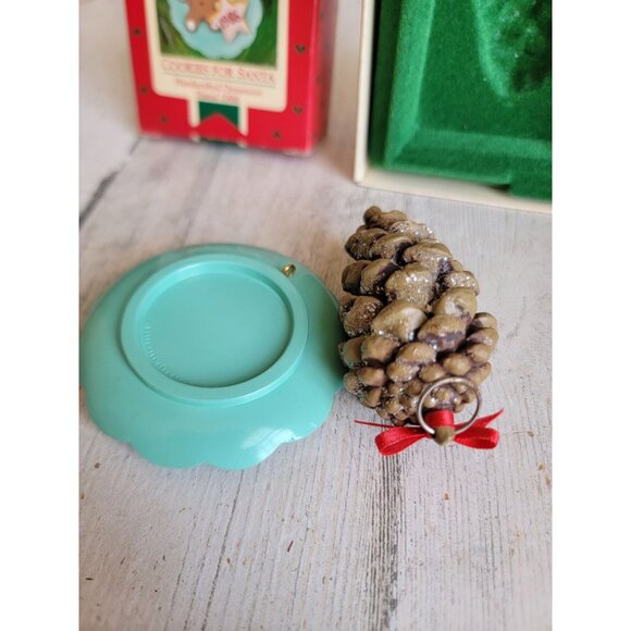 Hallmark vintage gingerbread man plate pine cone ornament Xmas set - Picture 6 of 7